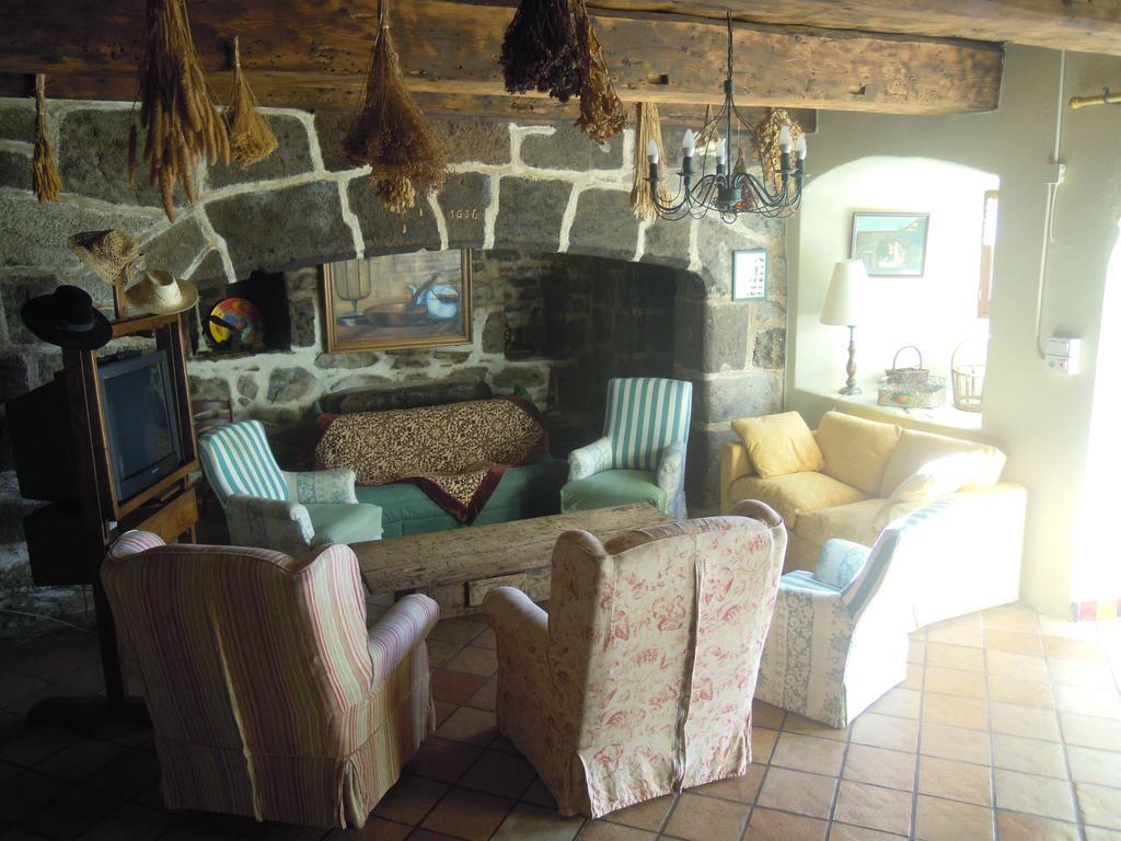 Gite Le Francillon Villa Les Estables Room photo